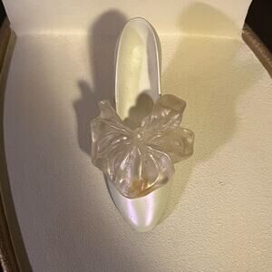 Just the Right Shoe Tying The Knot